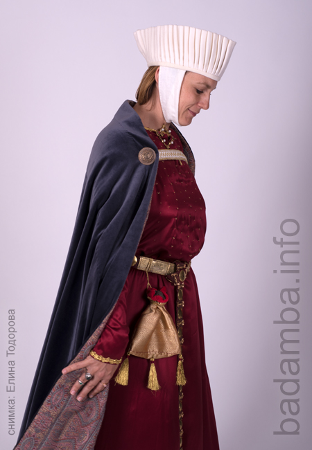 Lady in a cloak - close-up